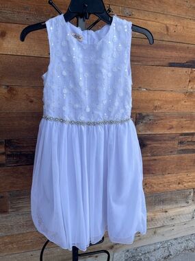NWOT! Girls' White Embellished Waist Formal Dress